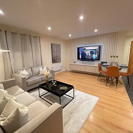 Vikings Centre Exclusive Offers With Private Parking & Terrace Hotel 4*