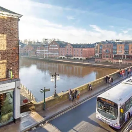 Vikings Centre Exclusive Offers With Private Parking & Terrace 4*