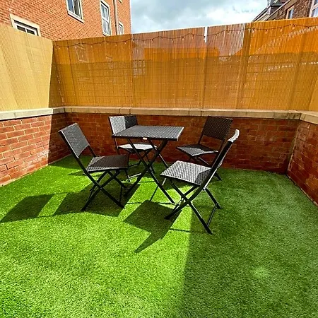 Vikings Centre Exclusive Offers With Private Parking & Terrace 4*