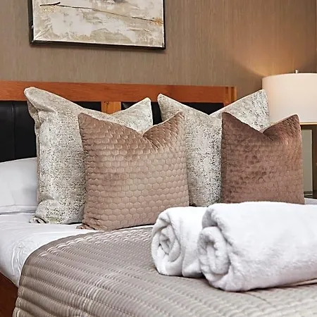 Vikings Centre Exclusive Offers With Private Parking & Terrace 4* York