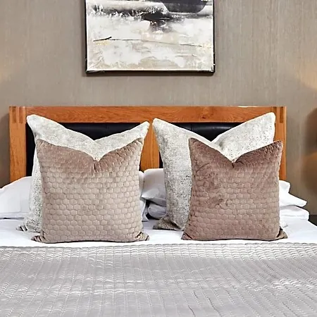 Vikings Centre Exclusive Offers With Private Parking & Terrace Hotel 4*