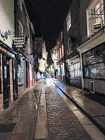 Vikings Centre Exclusive Offers With Private Parking & Terrace Hotel 4*
