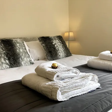 Vikings Centre Exclusive Offers With Private Parking & Terrace Hotel